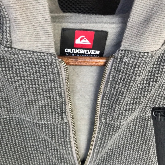 Quicksilver Boys hoodie sweater. SZ 12-14 - prep-owned in crest condition - Picture 3 of 6